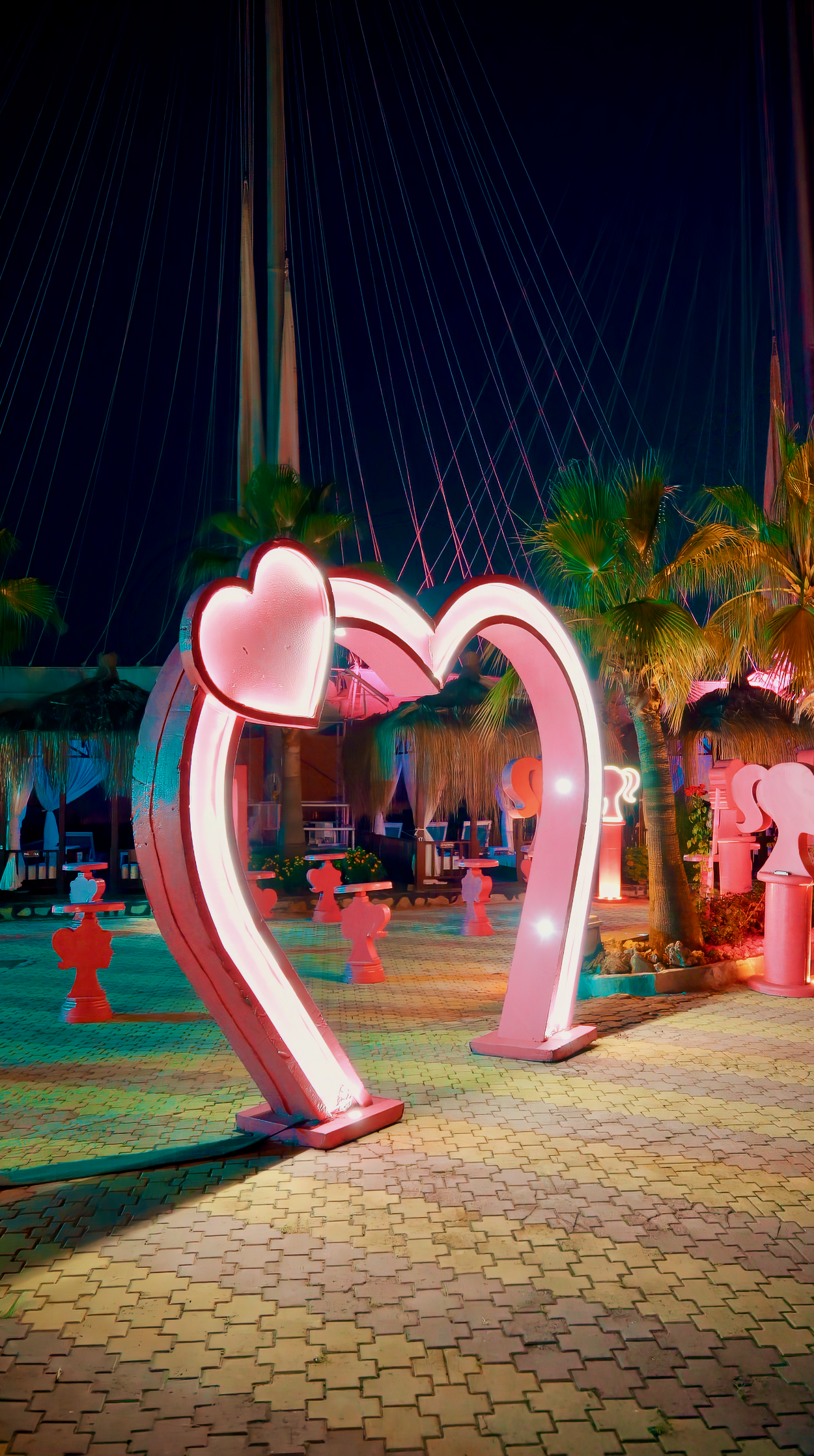 Adenya Hotels Aile Oteli