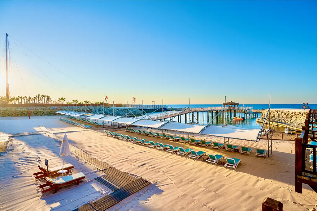 Adenya Hotels Aile Oteli